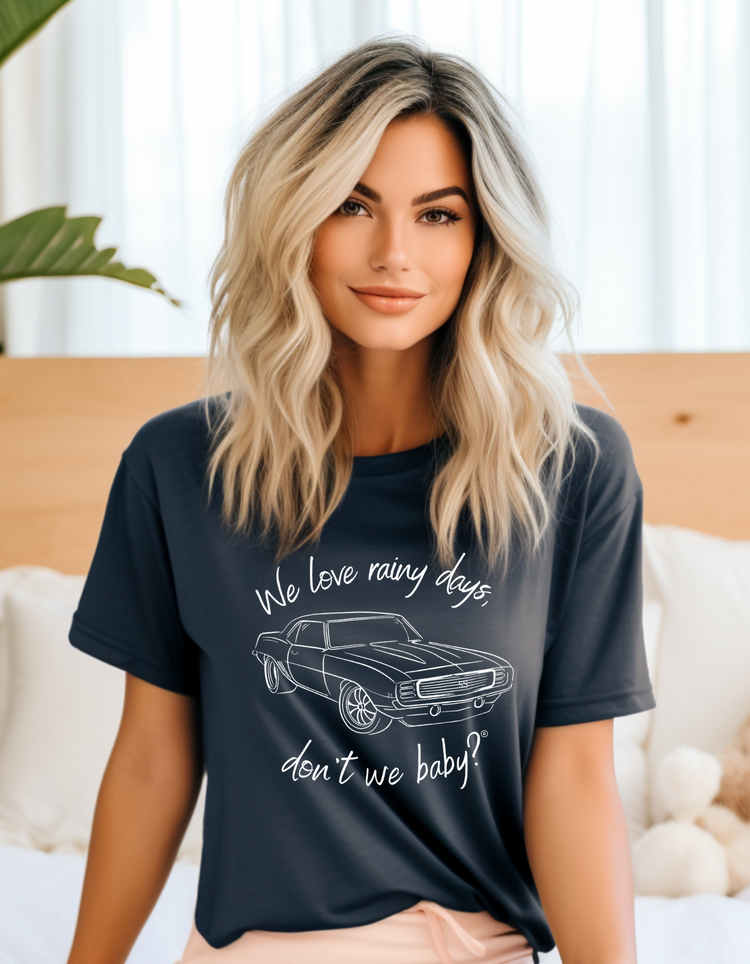 We love rainy days, don’t we baby?® Premium Shirt